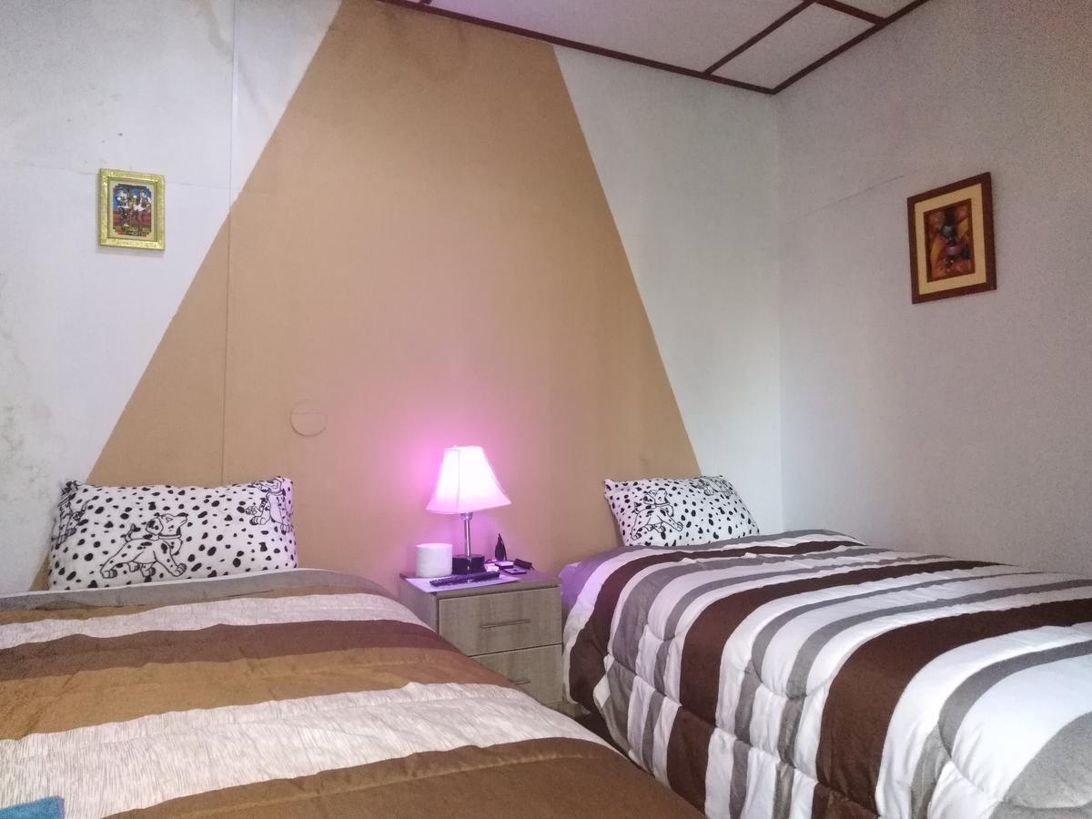 Pousada Villa Huaripampa เฮาฮา ภายนอก รูปภาพ