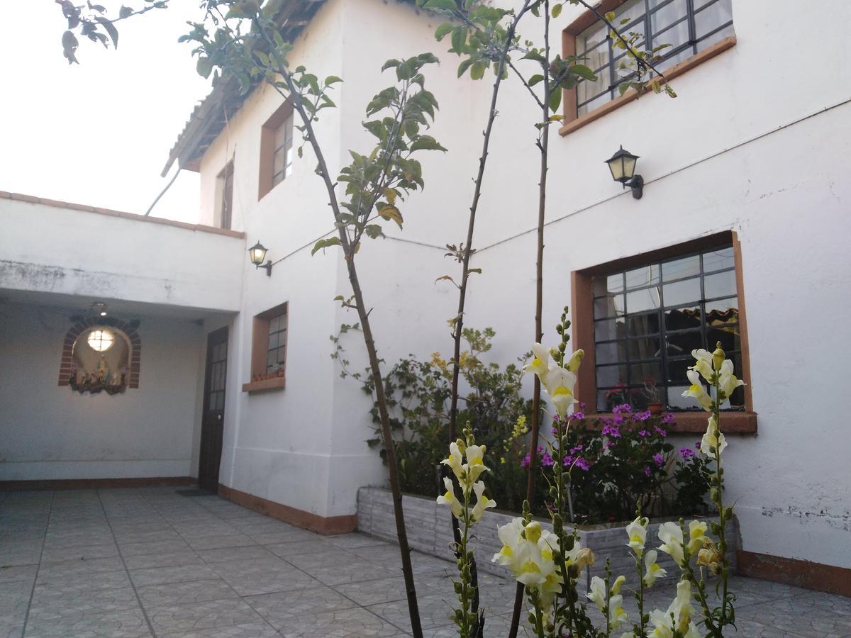 Pousada Villa Huaripampa เฮาฮา ภายนอก รูปภาพ